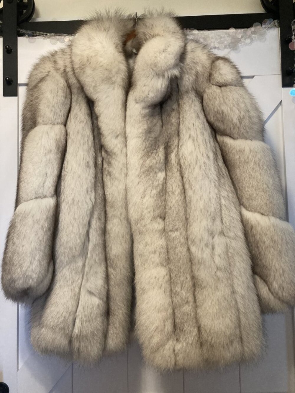 Vintage SAGA Grey and White Fox fur winter coat - size small (NWOT)